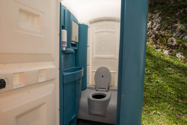 Best Portable bathroom rental  in Bellaire, OH