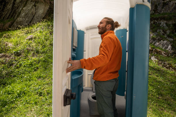 Best Porta potty delivery and setup  in Bellaire, OH